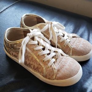 Michael Kors shoe size 2